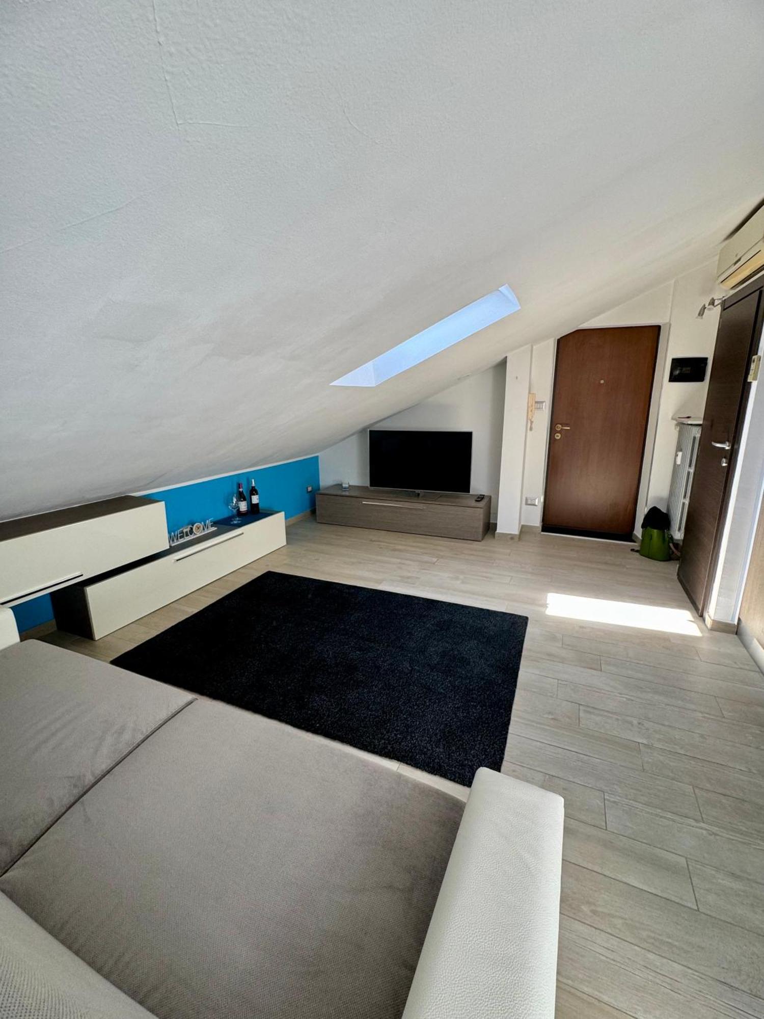 Апартаменти Sky Loft Альба Екстер'єр фото